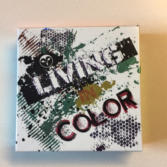 Hank & Henry Eyeshadow Palette NEW - Picture 2 of 3